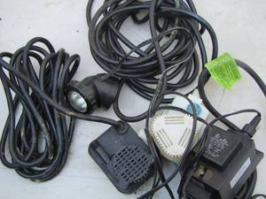 lot 2533 image: light- pump