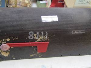 lot 2531 image: black mail box