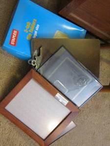 lot 2231 image: office lot, clipboard, file folders, photo frames