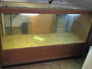 lot 2471 image: Large glass  DISPLAY cabinet - APPROX 6 FT X 30 X 30