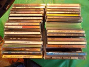 lot 2589 image: CDs Country Western assorted artists