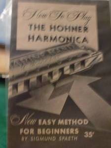 lot 2576 image: How to play the Hohner harmonica