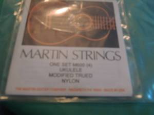 lot 2582 image: Martin strings for Ukulele M00