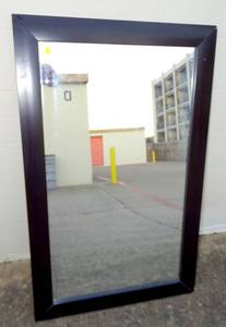 lot 17 image: LOVELY 28W X 46T HANGING MIRROR