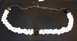 lot 19 image: AUTHENTIC WHITE SHELL HAWAIIAN WEDDING LEI NECKLACE