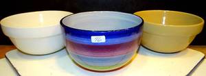 lot 96 image: LOT OF COLORFUL SOUP BOWLS AS SHOWN
