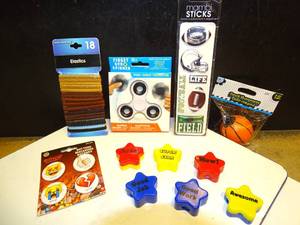lot 103 image: MISCELLANEOUS GIFT LOT