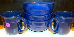 lot 105 image: KITCHEN BOWLS AND CUPS AS SHOWN