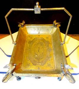 lot 162 image: $$$ AMAZING FLORENTINE METAL SERING TRAYBASKET WITH ORNAMENTAL CARVINGS AND BIRDS AT CORNERS