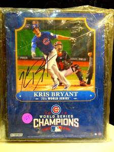 lot 165 image: STEINER SPORTS CHICAGO CUBS KRIS BRYANT SIGNED WALL PLAQUE 8X10