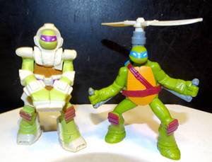 lot 192 image: LOT OF 2 McDONALDs HAPPY MEAL TEENAGE MUTANT NINJA TURTLES FIGURES