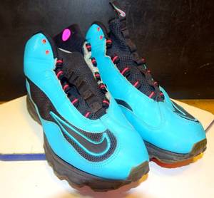lot 224 image: $$$ RARE COLLECTABLE - Nike Air Max Jr Home Run Derby 2012 Sneakers 442478-008 Size 8.5 (see comps)