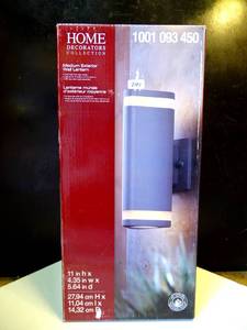 lot 241 image: $$ NEW - HOME DECORATORS MEDIUM EXTERIOR GRAY OUTDOOR WALL MOUNT (1001093450)