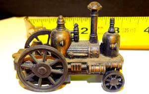 lot 260 image: VINTAGE DIE CAST METAL STEAM ENGINE PENCIL SHARPENER