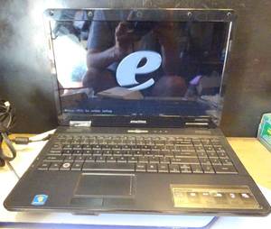 lot 287 image: WORKING EMachines KAWF0 WINDOWS 7 LAPTOP COMPUTER - 3GB MEMORY, 250GB HARD DRIVE wPower Supply