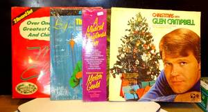 lot 290 image: LOT OF CHRISTMAS THEMED VINYL LPs