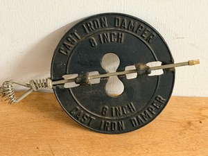 lot 81 image: Vintage 8-Inch Cast Iron Damper