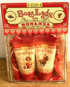 lot 85 image: Vintage Boss Lady Bath Bonanza Gift Set