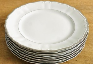 lot 131 image: Harmony House Fine China Silver Sonata Set Of 6 White Dinner Plates 3639 x quantity