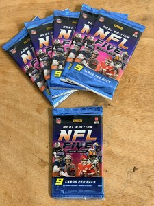 lot 208 image: Five Packs of Unopened 2021 Edition NFL FIVE Trading Card Game Cards