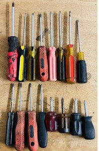 lot 167 image: Sixteen (16) Phillips Screwdrivers of Assorted Sizes