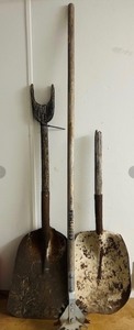 lot 175 image: Two (2) Vintage Shovels &amp Craftsman Gardening Tool
