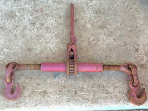 lot 13 image: 8800 LBS Ratchet Chain Binder