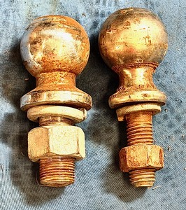 lot 107 image: One 3500 &amp One 5000 LBS Ball Hitches