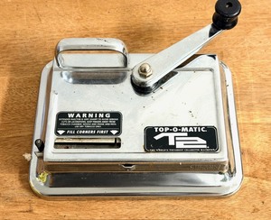 lot 147 image: Top-O-Magic T-2 Cigarette Machine - The Worlds Toughest Cigarette Machine