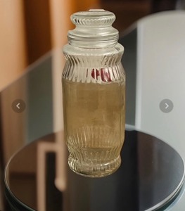 lot 181 image: Vintage Anchor Hocking Planters Peanuts Mr. Peanut Glass Jar With Lid