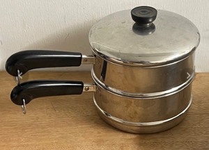 lot 259 image: Revere Ware Steel Bottom 2 Qt 95a Saucepan and Double Boiler&nbsp w Lid