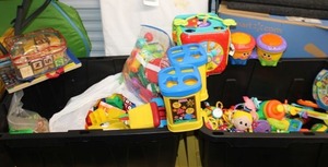 lot 61 image: Preschool toys and blocks