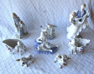 lot 504 image: Attributed to Lladro ceramic figures plus others