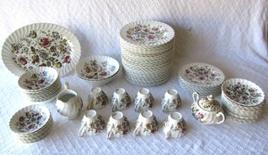 lot 510 image: Vintage Johnson Brothers LTD Staffordshire Bouquet ironstone serving set (87 pieces)