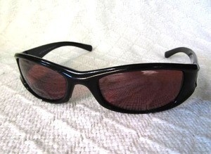 lot 538 image: Maui Jim MJ105-02 sunglasses made in Italy