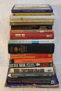 lot 58 image: Mixed lot of books some like everything starts from prayer no country for old men the arms of Krupp and many more see pictures