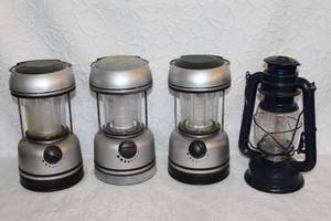 lot 208 image: Mixed lot of lanterns