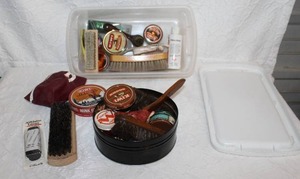 lot 228 image: Shoe cleaning mix