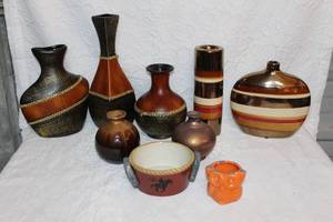 lot 246 image: Mixed lot of vases and more see pictures