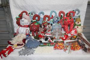lot 301 image: Christmas lot with many handmade fabric stuffed cat ornaments. and so much more