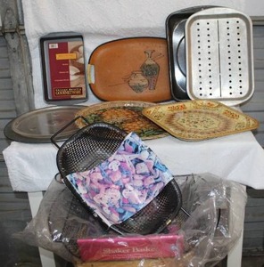 lot 303 image: grill or barbecue shaker basket, designed for cooking small items like chopped vegetables and seafood. And collection of vintage kitchenware and home decor items,  see pictures