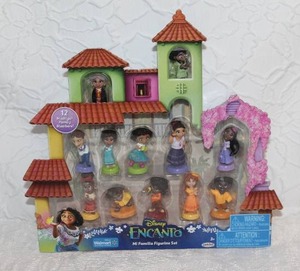 lot 304 image: Disney Encanto Mi Familia Figurine Set.  U opened