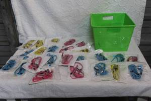 lot 318 image: Lot of earphones
