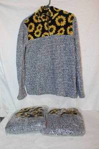 lot 320 image: Lot of 3 sunflower sweaters size large unused