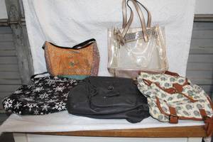 lot 342 image: Lot of hand bags and back packs