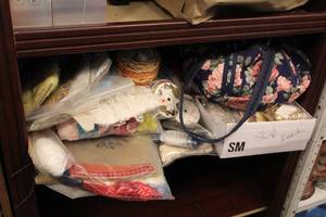 lot 368 image: Everything on shelf crafts items