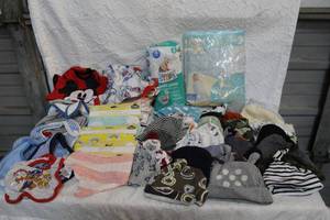 lot 419 image: Mixed lot of baby clothes  hats  bibs and more see pictures also more add not in picture