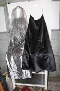 lot 450 image: 2 dresses gray one is cherlone size 38 the black one is spenser Jeremy size 12