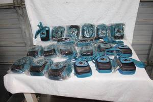 lot 453 image: 21 - San Jose Sharks NHL Traveler Bag Crossbody Purse 8.5 x 7 Teal