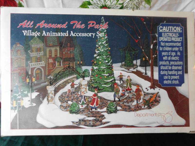 lot 6 image: VILLAGE ANIMATED SET